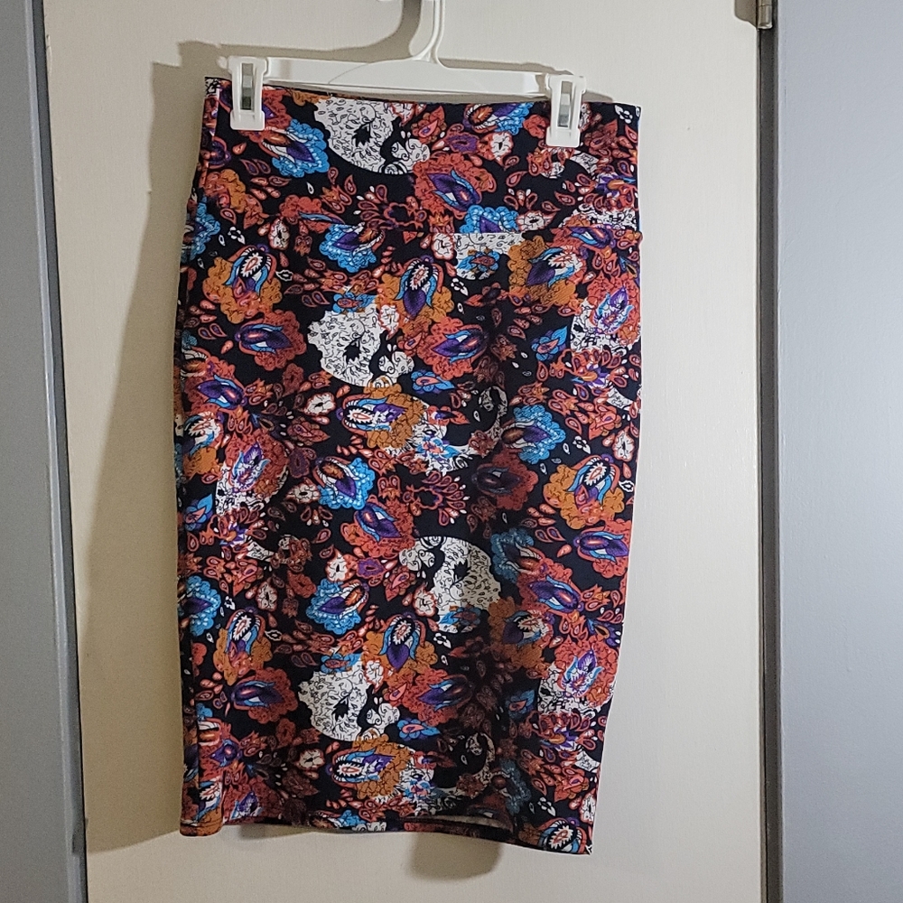 2 LuLaRoe skirts